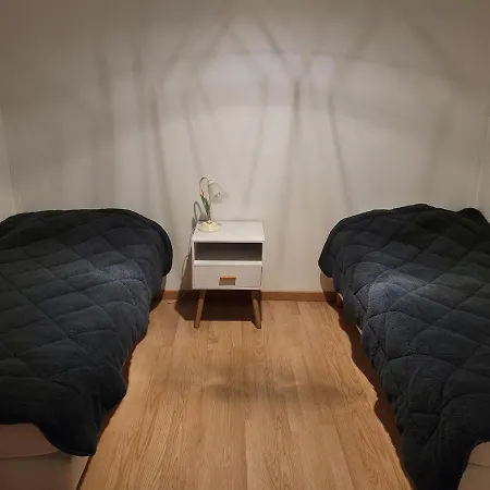 Holiday home Domaine De Poulharies -merlot *