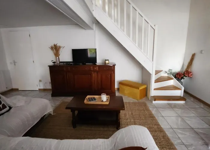 Domaine De Poulharies -merlot